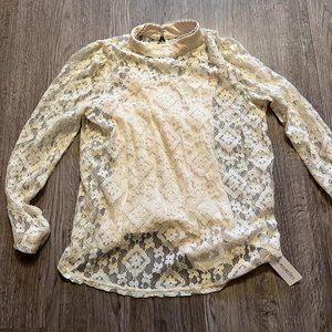 Lauriebelle's! Rhiannon Lace Top & Cami Set- Beige! Size small! New with tags!